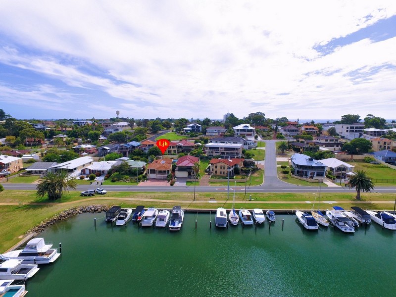 52 Mary Street, Halls Head WA 6210