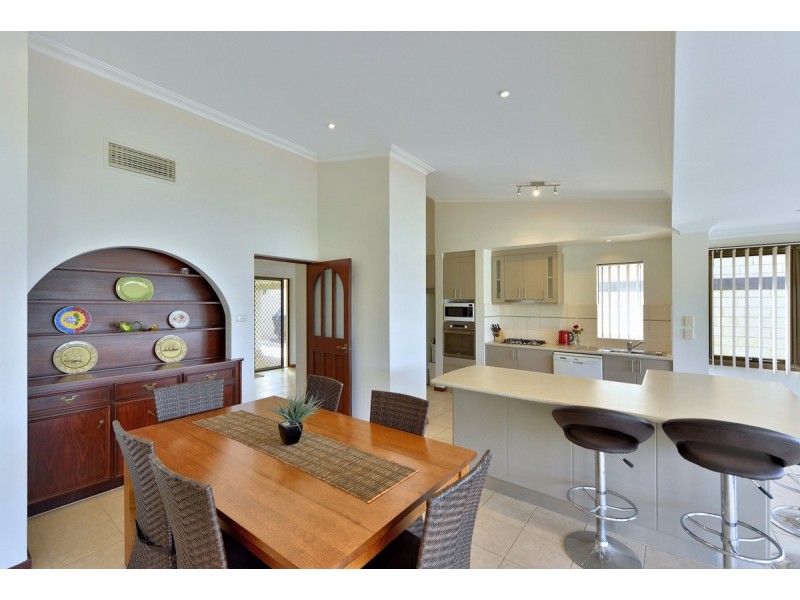 52 Mary Street, Halls Head WA 6210