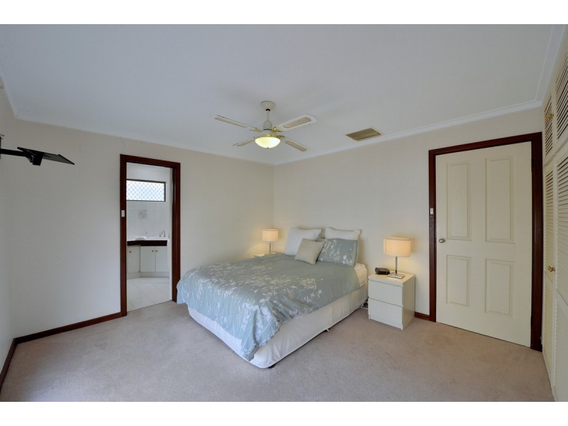 52 Mary Street, Halls Head WA 6210
