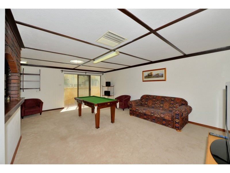 52 Mary Street, Halls Head WA 6210