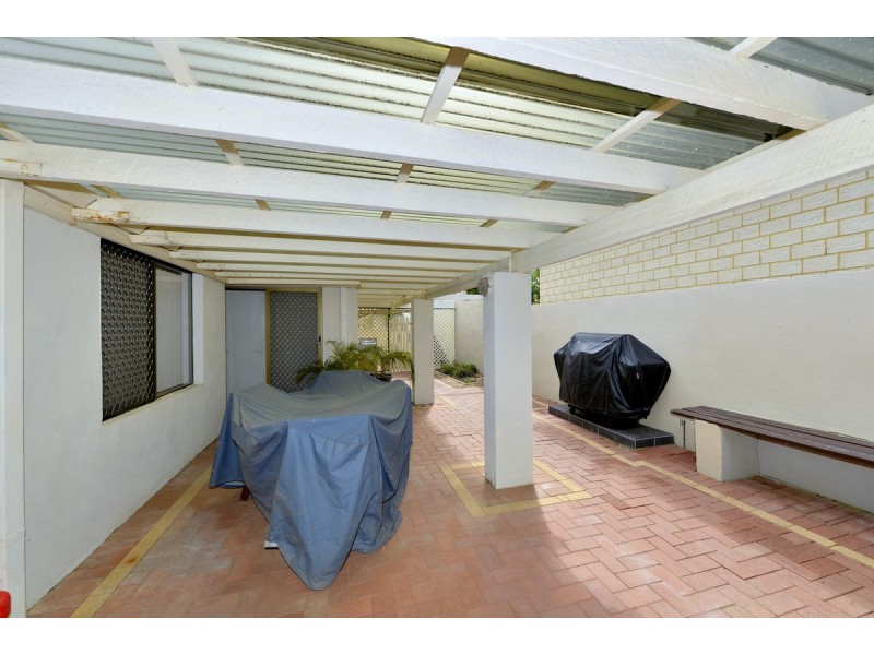 52 Mary Street, Halls Head WA 6210