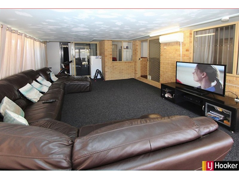 21A La Grange Place, Meadow Springs WA 6210