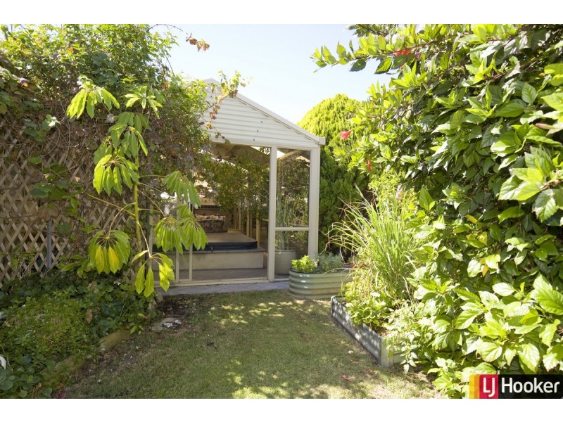 3 Nutans Court, Halls Head WA 6210