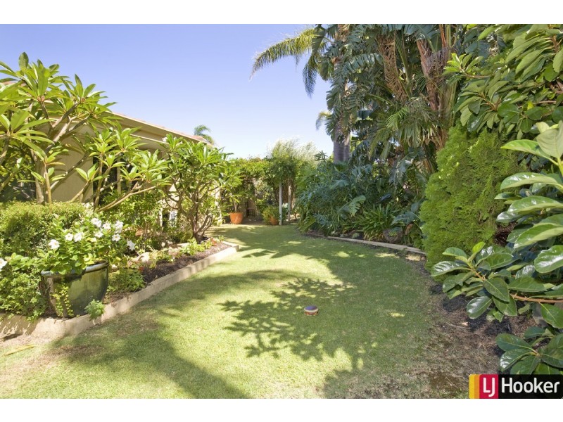 3 Nutans Court, Halls Head WA 6210