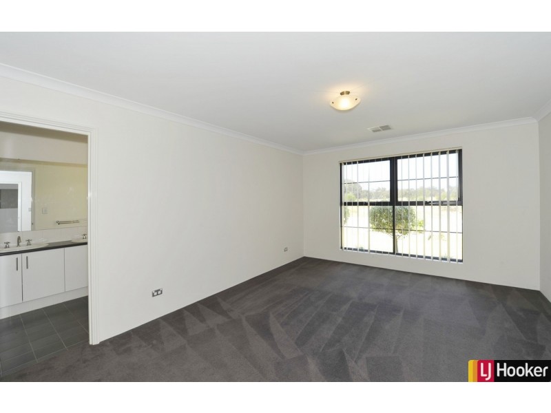 37 Wells Road, Pinjarra WA 6208