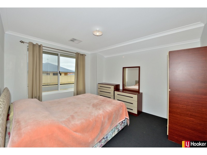 5 Sandals Way, Meadow Springs WA 6210