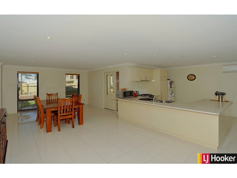 3 Kardan Loop, Falcon WA 6210