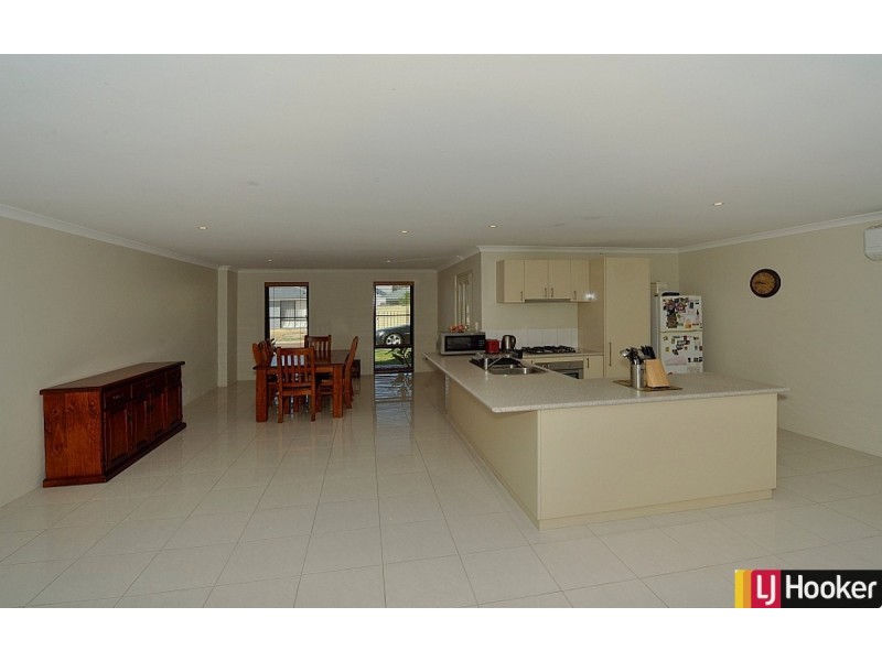 3 Kardan Loop, Falcon WA 6210