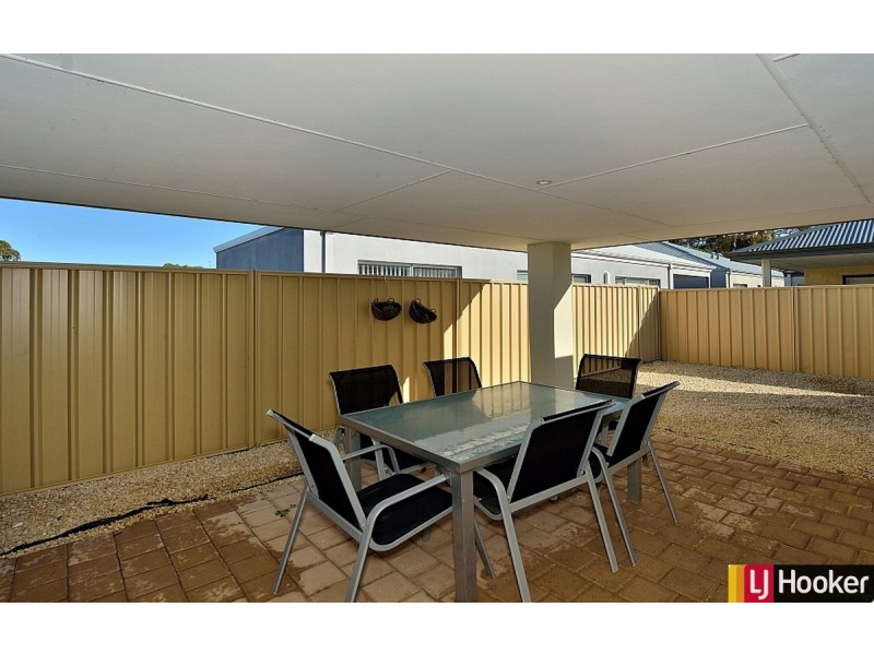 3 Kardan Loop, Falcon WA 6210