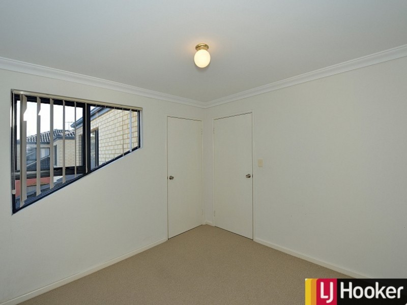 4/6 Churchill Avenue, Dudley Park WA 6210