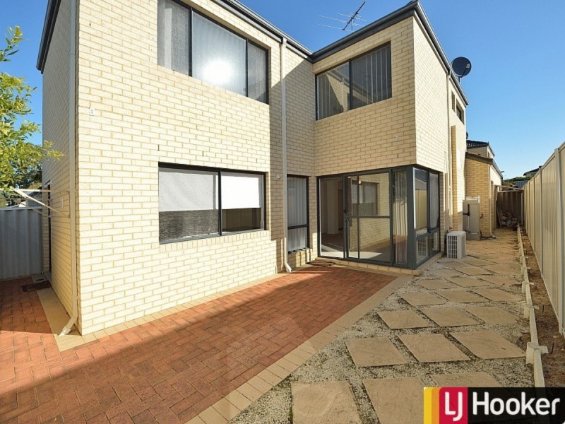 4/6 Churchill Avenue, Dudley Park WA 6210