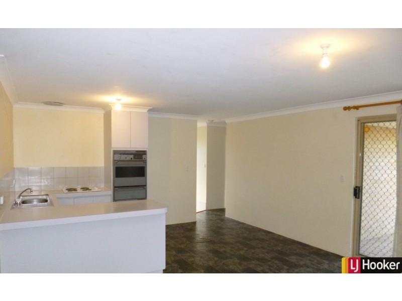 9A Magnolia Rise, Halls Head WA 6210