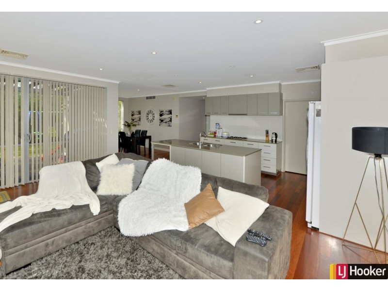 23 Malone Loop, Meadow Springs WA 6210