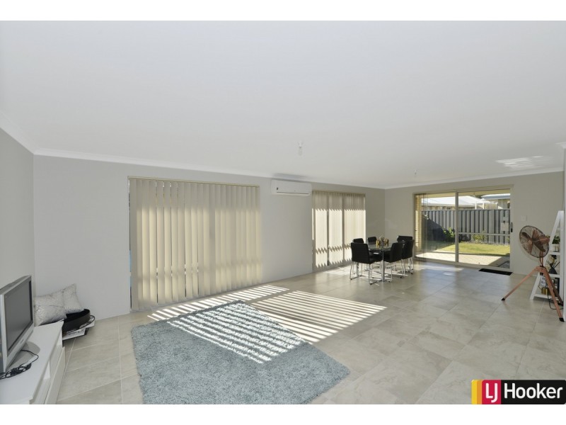 10 Scrubwren Way, Erskine WA 6210