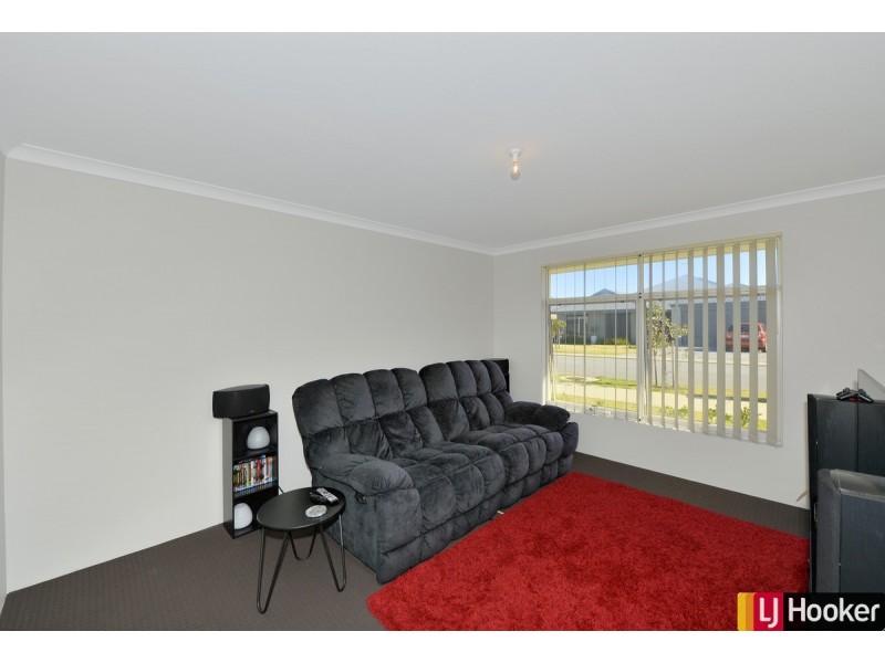 10 Scrubwren Way, Erskine WA 6210