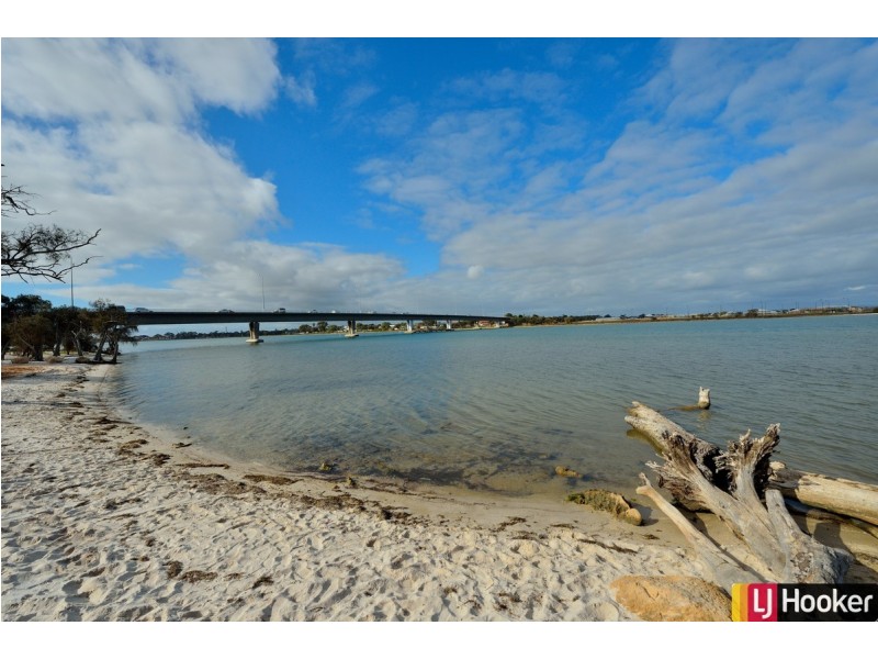 10 Scrubwren Way, Erskine WA 6210