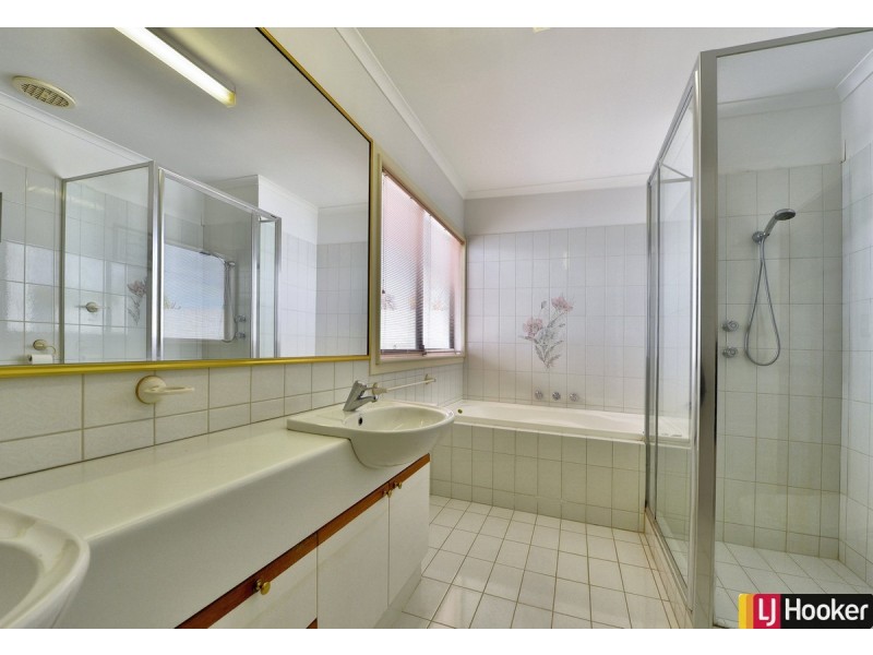 29 Warren Place, Dudley Park WA 6210