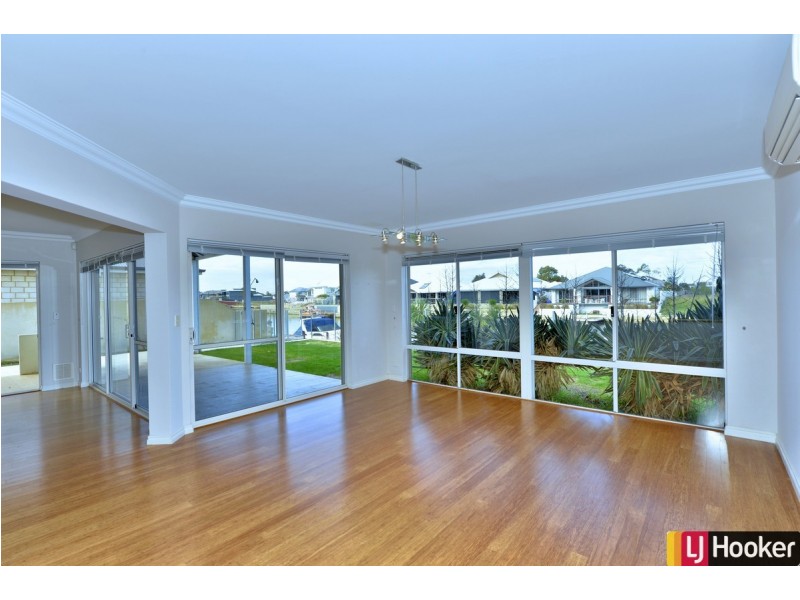 33 Waterlily Drive, Dudley Park WA 6210
