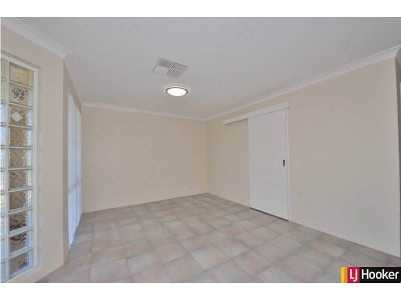 8 Parkwater Cove, Halls Head WA 6210