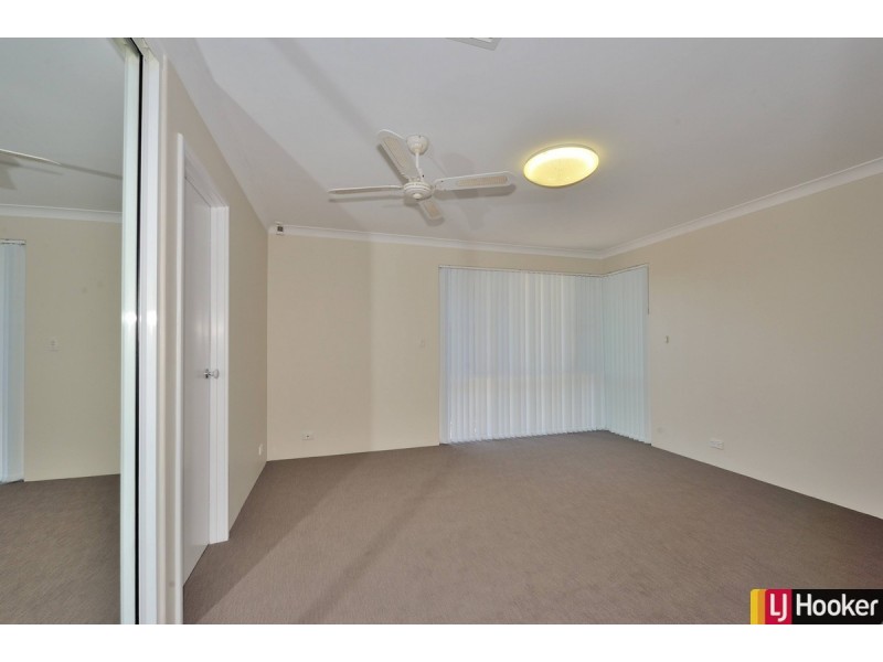 8 Parkwater Cove, Halls Head WA 6210