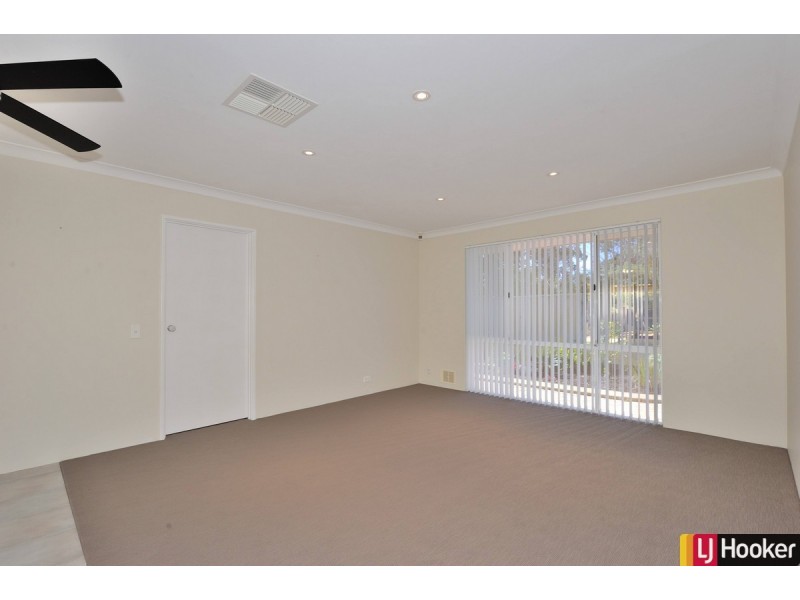 8 Parkwater Cove, Halls Head WA 6210