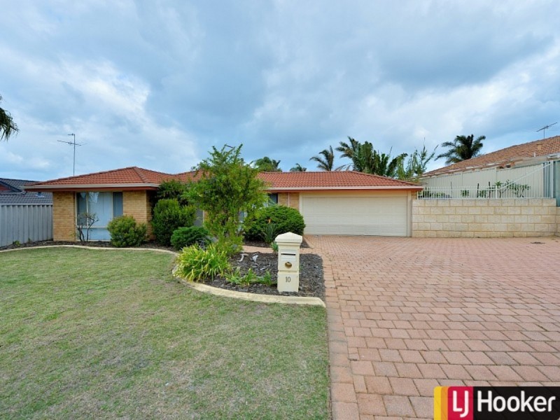 10 Floribunda Avenue, Halls Head WA 6210