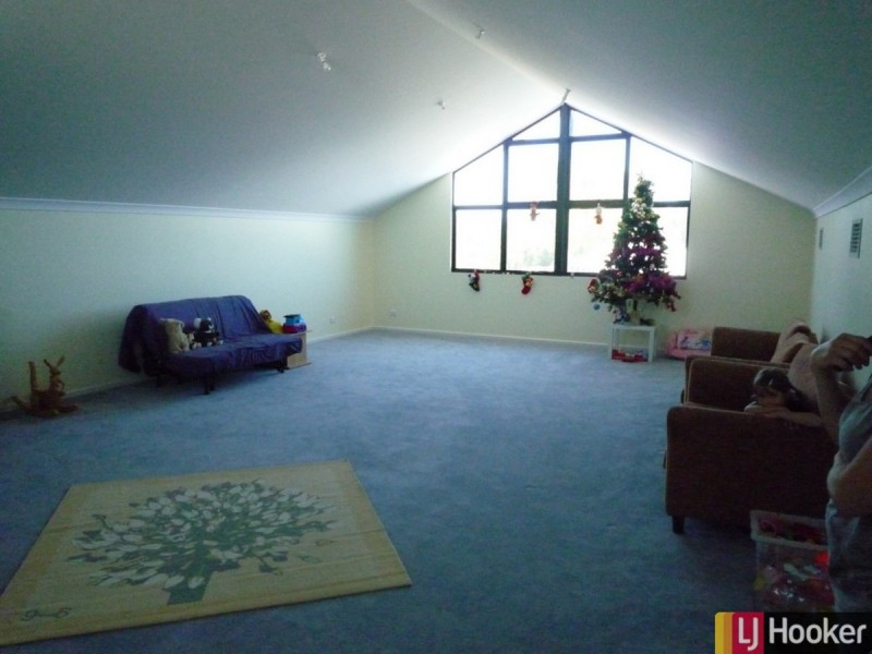 20 Bookleaf Loop, Halls Head WA 6210