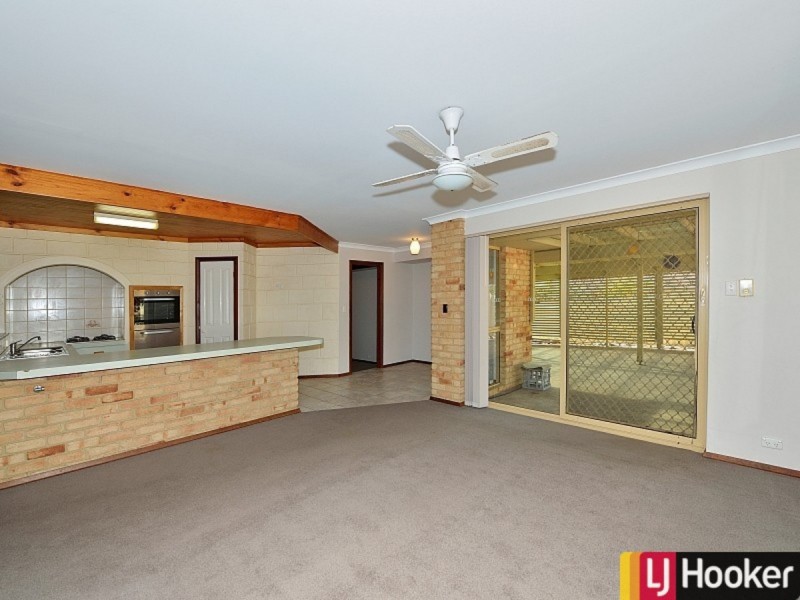 166 Mclarty Road, Halls Head WA 6210