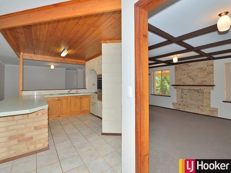 166 Mclarty Road, Halls Head WA 6210