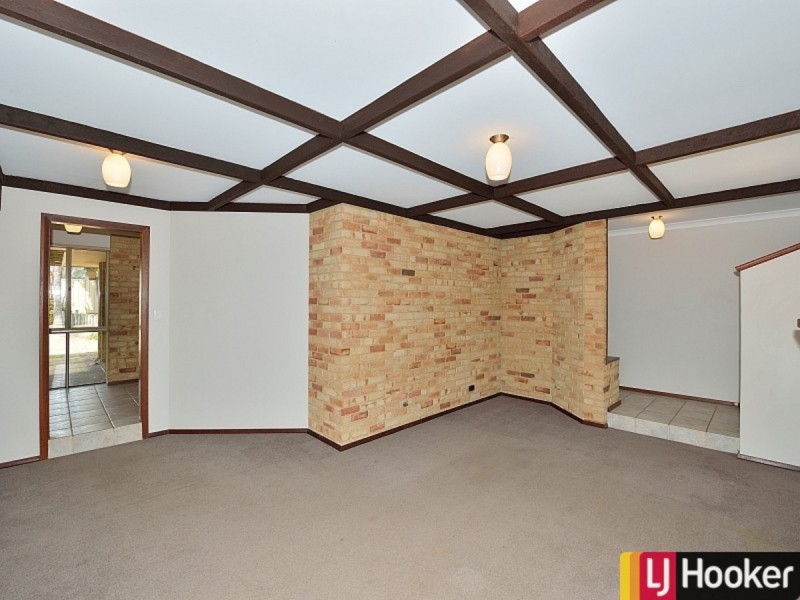 166 Mclarty Road, Halls Head WA 6210