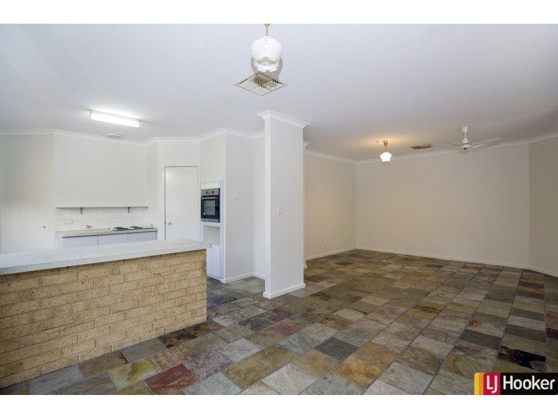 32 Hanson Way, Dudley Park WA 6210