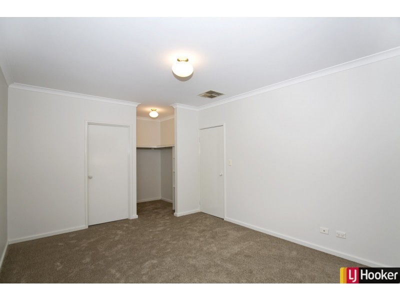 32 Hanson Way, Dudley Park WA 6210