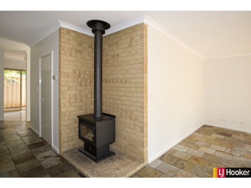 32 Hanson Way, Dudley Park WA 6210