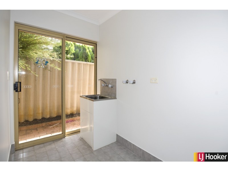 32 Hanson Way, Dudley Park WA 6210