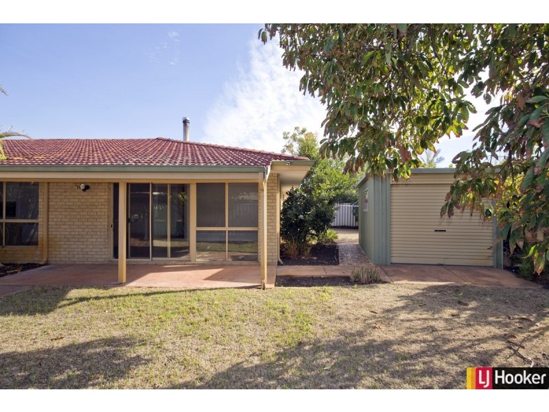 32 Hanson Way, Dudley Park WA 6210