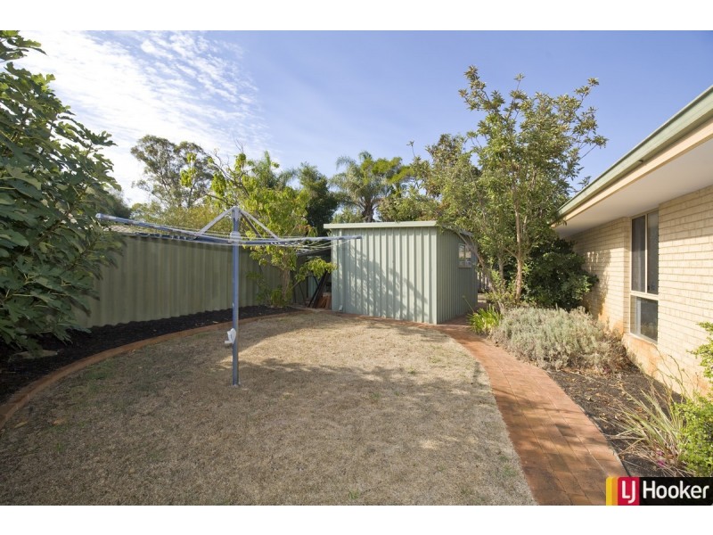 32 Hanson Way, Dudley Park WA 6210