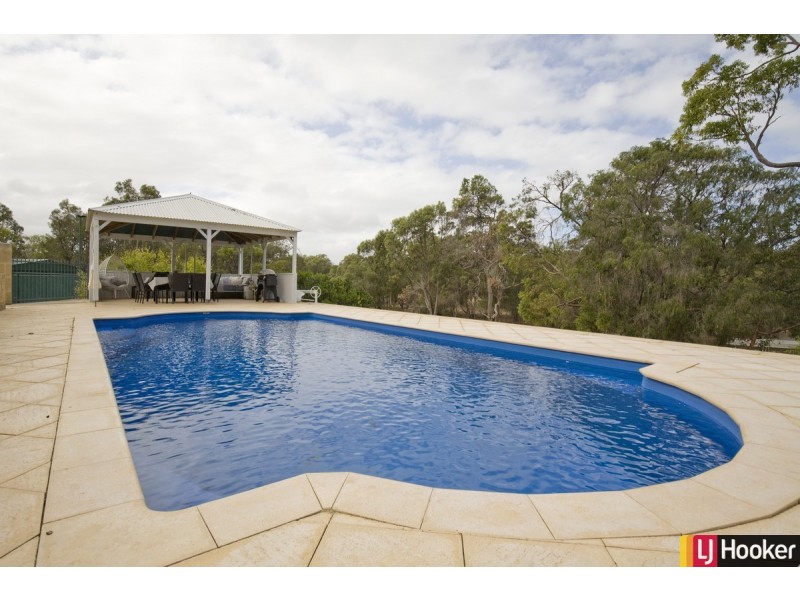28 Raywood Road, Bouvard WA 6211