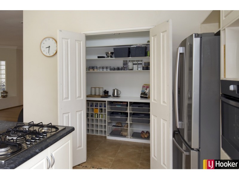 28 Raywood Road, Bouvard WA 6211