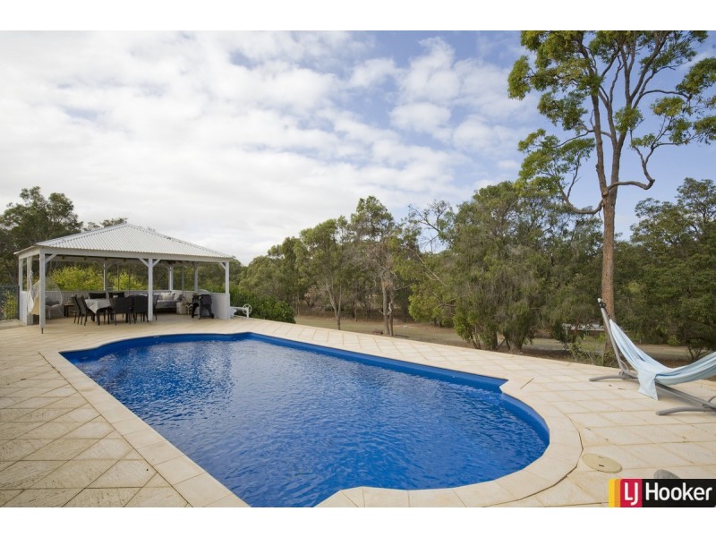 28 Raywood Road, Bouvard WA 6211