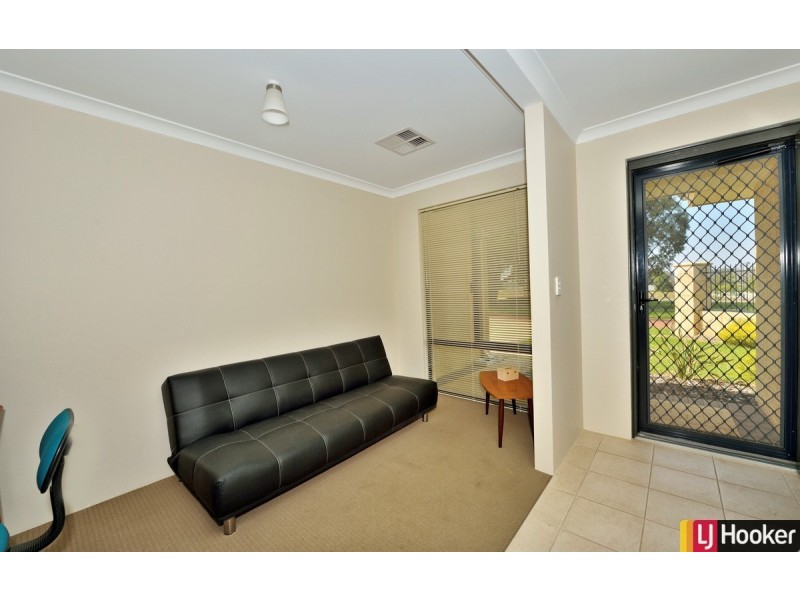 10 Innes Parkway, Lakelands WA 6180