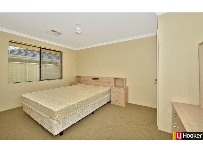 10 Innes Parkway, Lakelands WA 6180