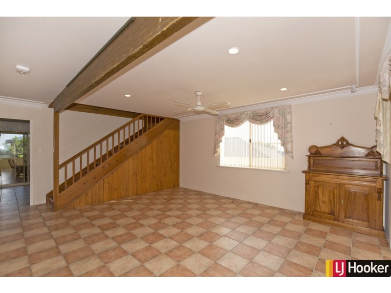 4B Merindah Meander, Falcon WA 6210