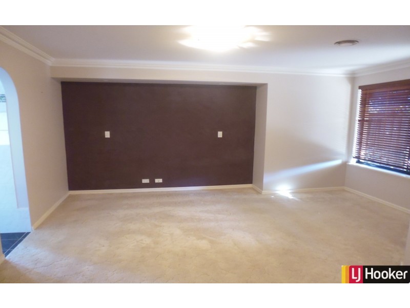 24 Montego Way, Halls Head WA 6210