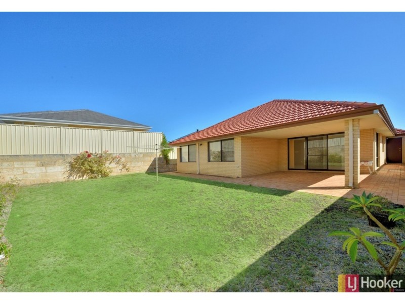 6 Lismore Ridge, Lakelands WA 6180