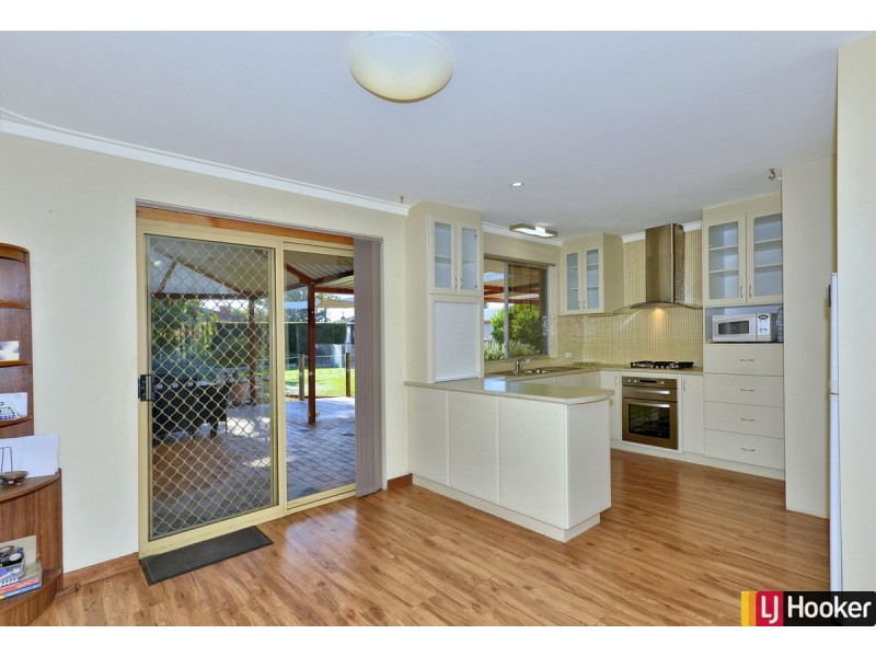 40 Loxton Street, Dudley Park WA 6210