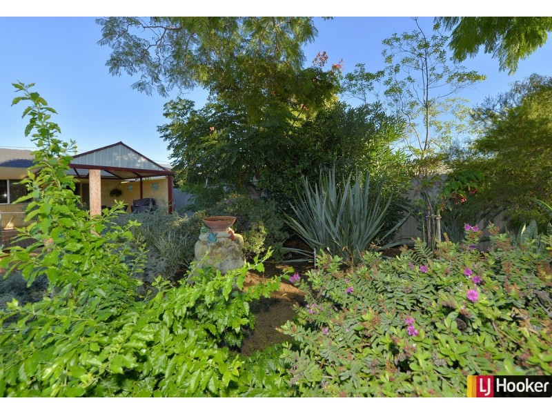 40 Loxton Street, Dudley Park WA 6210