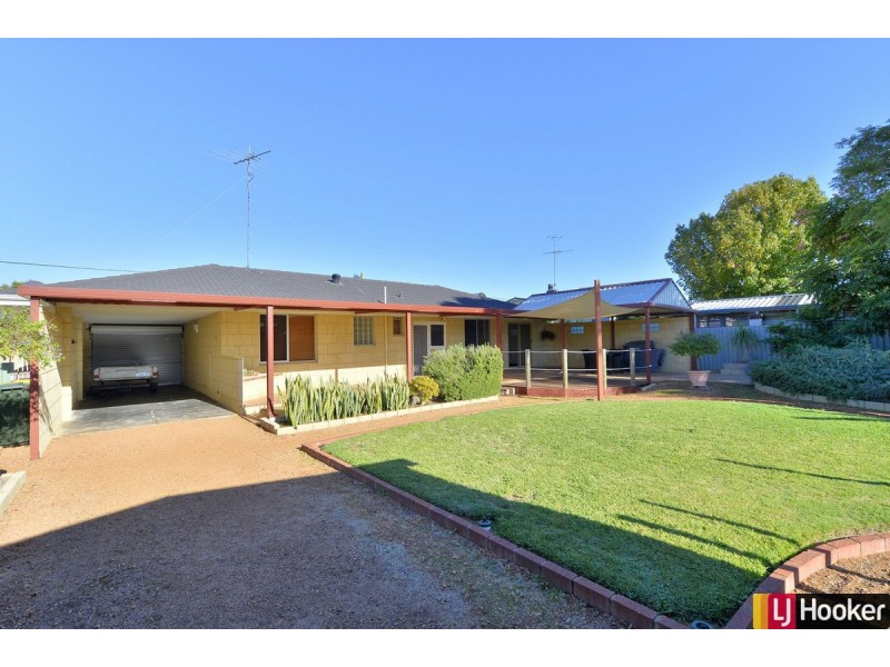 40 Loxton Street, Dudley Park WA 6210