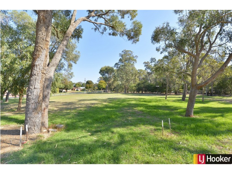 26 Bulara Road, Greenfields WA 6210