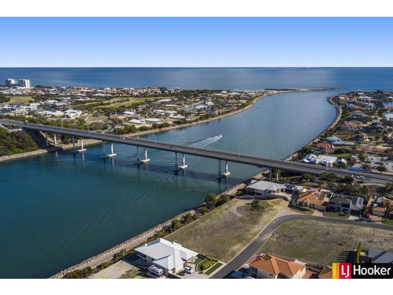 14 Spoonbill Retreat, Wannanup WA 6210