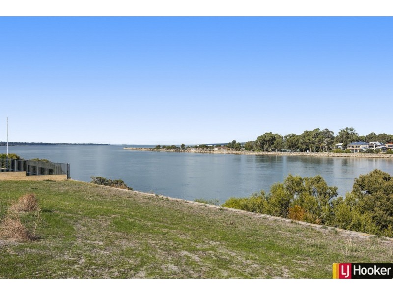 14 Spoonbill Retreat, Wannanup WA 6210